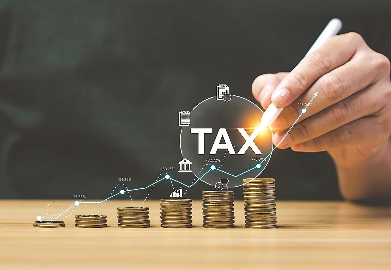 Net direct tax collections dip 1.39% to Rs 4.59 lakh crore in higher refunds